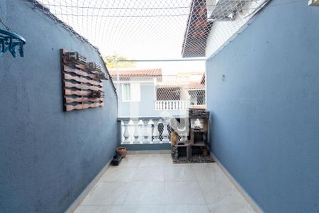 Casa de condomínio à venda com 72m², 2 quartos e 1 vagaVaranda