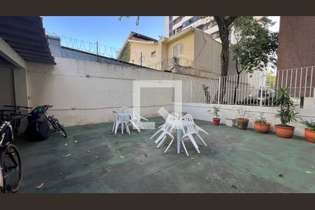 Apartamento à venda com 101m², 4 quartos e sem vagaÁrea comum