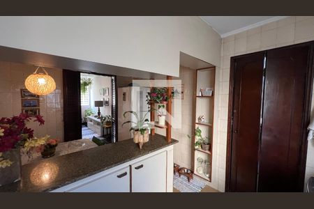 Apartamento à venda com 101m², 4 quartos e sem vagaCozinha
