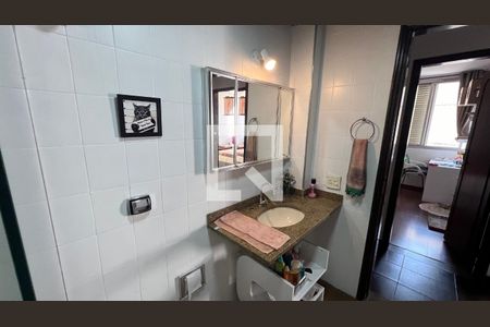 Apartamento à venda com 101m², 4 quartos e sem vagaBanheiro