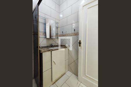 Apartamento para alugar com 150m², 2 quartos e sem vaga Apartamento para alugar com 150m², 2 quartos e sem vagaBanheiro Corredor