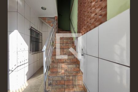 Apartamento para alugar com 150m², 2 quartos e sem vaga Apartamento para alugar com 150m², 2 quartos e sem vagaEscada