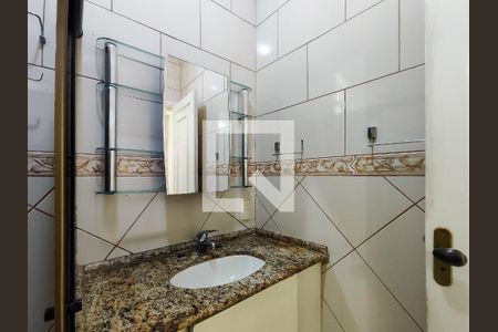 Apartamento para alugar com 150m², 2 quartos e sem vaga Apartamento para alugar com 150m², 2 quartos e sem vagaBanheiro Corredor