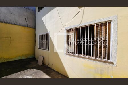 Casa à venda com 150m², 3 quartos e 3 vagas Casa à venda com 150m², 3 quartos e 3 vagasQuintal