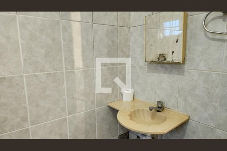 Casa à venda com 150m², 3 quartos e 3 vagas Casa à venda com 150m², 3 quartos e 3 vagasBanheiro da Suíte