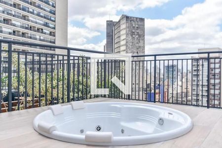 Studio à venda com 24m², 1 quarto e sem vaga Studio à venda com 24m², 1 quarto e sem vagaÁrea comum - Ofurô