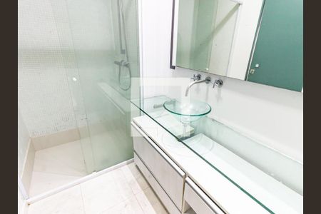 Banheiro de apartamento para alugar com 1 quarto, 70m² em Vila Regente Feijó, São Paulo