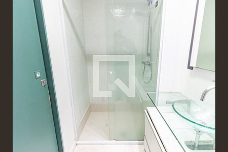 Banheiro de apartamento para alugar com 1 quarto, 70m² em Vila Regente Feijó, São Paulo