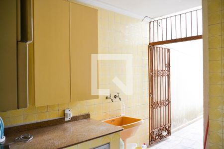 Casa à venda com 363m², 3 quartos e 4 vagasLavanderia