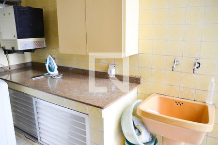 Casa à venda com 363m², 3 quartos e 4 vagasLavanderia