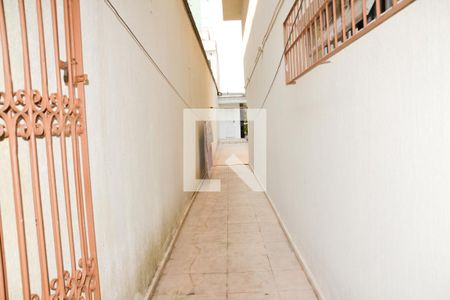 Casa à venda com 363m², 3 quartos e 4 vagasCorredor