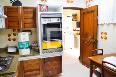 Casa à venda com 363m², 3 quartos e 4 vagasCozinha