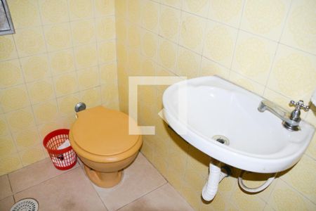 Casa à venda com 363m², 3 quartos e 4 vagasBanheiro/serviço