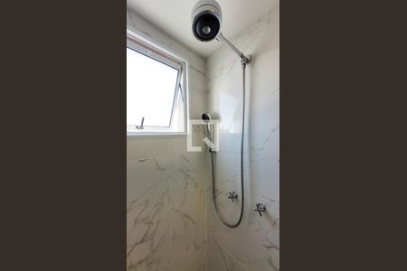 Apartamento para alugar com 55m², 2 quartos e 2 vagas Apartamento para alugar com 55m², 2 quartos e 2 vagasBanheiro da Suíte