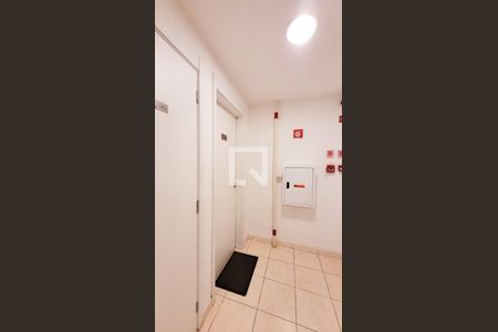 Apartamento para alugar com 55m², 2 quartos e 2 vagas Apartamento para alugar com 55m², 2 quartos e 2 vagasHall de entrada