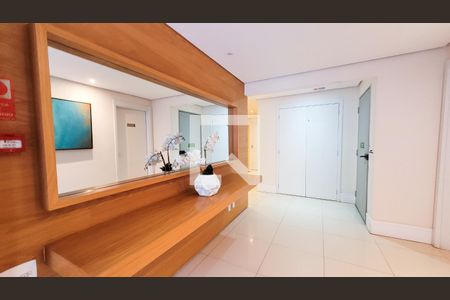 Apartamento para alugar com 55m², 2 quartos e 2 vagas Apartamento para alugar com 55m², 2 quartos e 2 vagasHall social