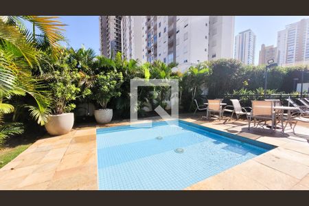 Apartamento para alugar com 55m², 2 quartos e 2 vagas Apartamento para alugar com 55m², 2 quartos e 2 vagasÁrea comum - Piscina