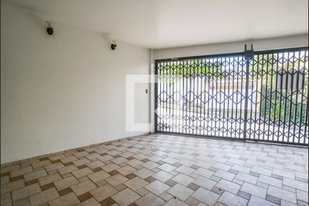 Casa à venda com 230m², 3 quartos e 2 vagasGaragem