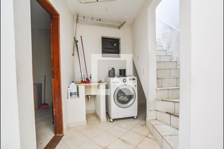 Casa à venda com 230m², 3 quartos e 2 vagasÁrea de Serviço