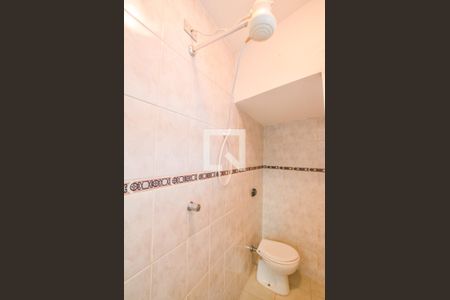 Casa à venda com 230m², 3 quartos e 2 vagasBanheiro de serviço