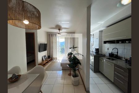 Sala de apartamento para alugar com 2 quartos, 59m² em Jacarepaguá, Rio de Janeiro
