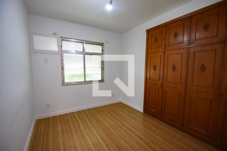 Quarto 1 de apartamento para alugar com 4 quartos, 67m² em Todos Os Santos, Rio de Janeiro