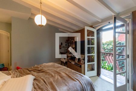 Casa à venda com 405m², 3 quartos e 4 vagas Casa à venda com 405m², 3 quartos e 4 vagasQuarto 2