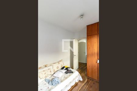 Casa à venda com 405m², 3 quartos e 4 vagas Casa à venda com 405m², 3 quartos e 4 vagasQuarto de Serviço