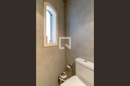 Casa à venda com 405m², 3 quartos e 4 vagas Casa à venda com 405m², 3 quartos e 4 vagasLavabo