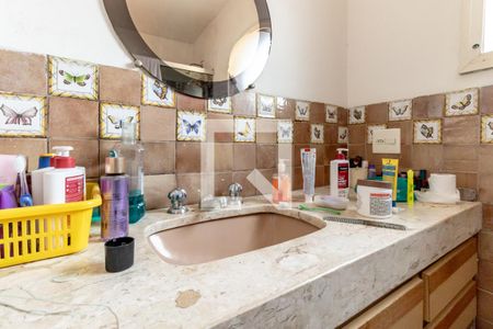 Casa à venda com 405m², 3 quartos e 4 vagas Casa à venda com 405m², 3 quartos e 4 vagasBanheiro de serviço