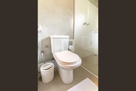 Casa à venda com 405m², 3 quartos e 4 vagas Casa à venda com 405m², 3 quartos e 4 vagasBanheiro 1 do Quarto 2