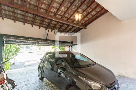 Casa à venda com 405m², 3 quartos e 4 vagas Casa à venda com 405m², 3 quartos e 4 vagasGaragem