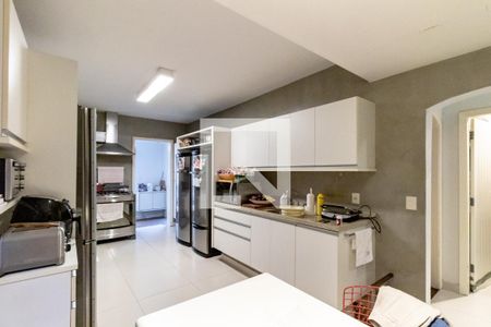 Casa à venda com 405m², 3 quartos e 4 vagas Casa à venda com 405m², 3 quartos e 4 vagasCozinha