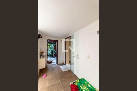 Casa à venda com 405m², 3 quartos e 4 vagas Casa à venda com 405m², 3 quartos e 4 vagasÁrea de Serviço