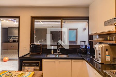 Casa à venda com 250m², 3 quartos e 4 vagasCozinha