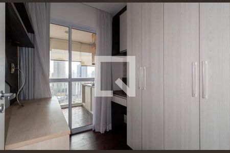 Quarto 1 de apartamento para alugar com 3 quartos, 78m² em Vila Bertioga, São Paulo
