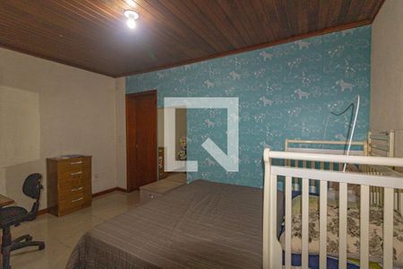 Casa à venda com 350m², 5 quartos e 5 vagasSuíte 2