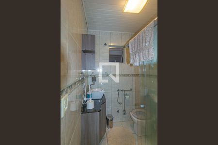 Casa à venda com 350m², 5 quartos e 5 vagasBanheiro da Suíte 1