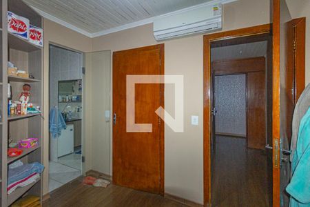 Casa à venda com 350m², 5 quartos e 5 vagascloset da Suíte 4 e 5