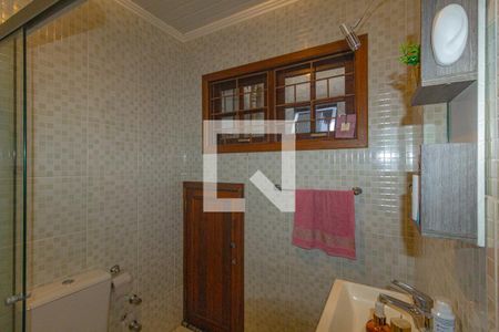 Casa à venda com 350m², 5 quartos e 5 vagasBanheiro da Suíte 2