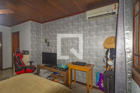 Casa à venda com 350m², 5 quartos e 5 vagasSuíte 3