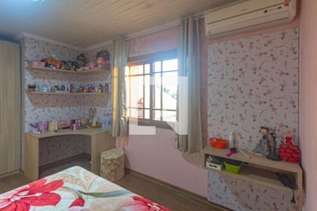 Casa à venda com 350m², 5 quartos e 5 vagasSuíte 4