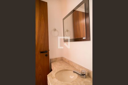 Apartamento para alugar com 173m², 4 quartos e 4 vagasLavabo