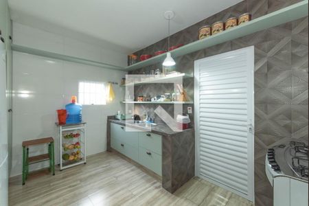 Casa à venda com 234m², 2 quartos e 4 vagasCozinha