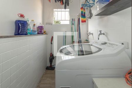 Casa à venda com 234m², 2 quartos e 4 vagasLavanderia