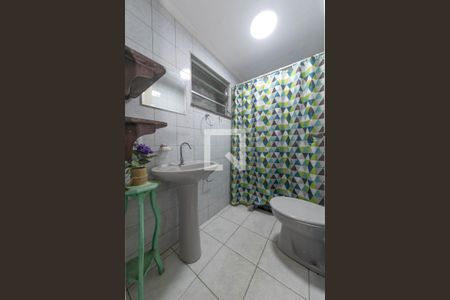 Casa à venda com 234m², 2 quartos e 4 vagasBanheiro da Garagem - Piso Inferior