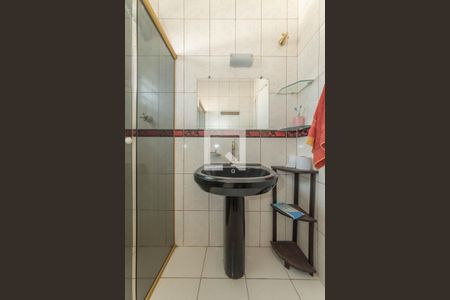 Casa à venda com 234m², 2 quartos e 4 vagasBanheiro Social 2