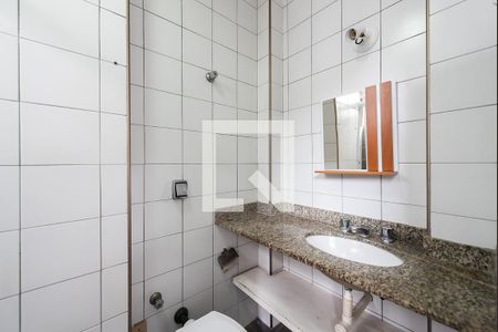 Banheiro suíte de apartamento para alugar com 3 quartos, 116m² em Boqueirão, Santos