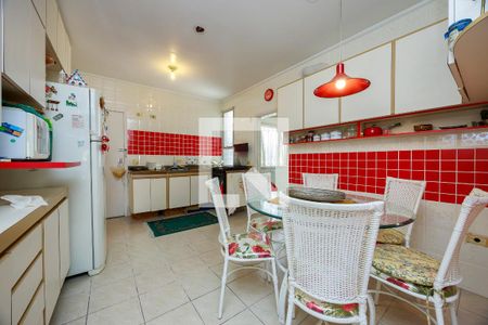 Apartamento à venda com 144m², 2 quartos e 2 vagasCozinha