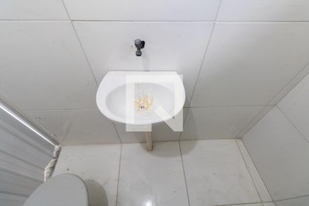 Banheiro de kitnet/studio para alugar com 1 quarto, 19m² em Campo Grande, Rio de Janeiro